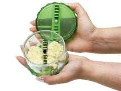 KanguruMarkt® Pratik Sarımsak Ezme Doğrama Rendeleme  Öğütme Aleti Aparatı