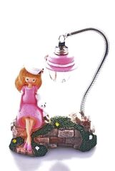 KanguruMarkt® Kaya Üzerine Oturan Kız Biblo C