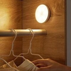 KanguruMarkt® Hareket Sensörlü Usb Şarjlı Spot Lamba Mıknatıslı ve Yapışkanlı Gün Işığı Renk Led