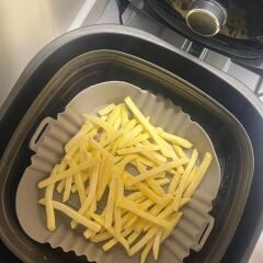 KanguruMarkt® Renkli Isıya Dayanıklı Yıkanılabilir Silikon Fırın  Airfryer Kare Model Pişirme Matı 20 cm