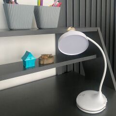 Dokunmatik 3 Farklı LED Işıklı Çalışma Masası Lamba