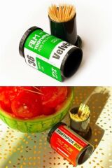 KanguruMarkt® Dörtgen Fotoğraf Filmi Şeklinde Kürdanlık Kürdan Tutucu Kutu