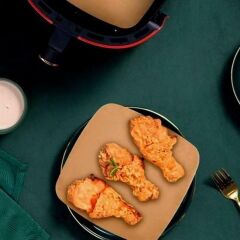 KanguruMarkt® 50 Adet Air Fryer Pişirme Kağıdı Tek Kullanımlık Yağ Su Geçirmez Yapışmaz Deliksiz Düz Kare Model