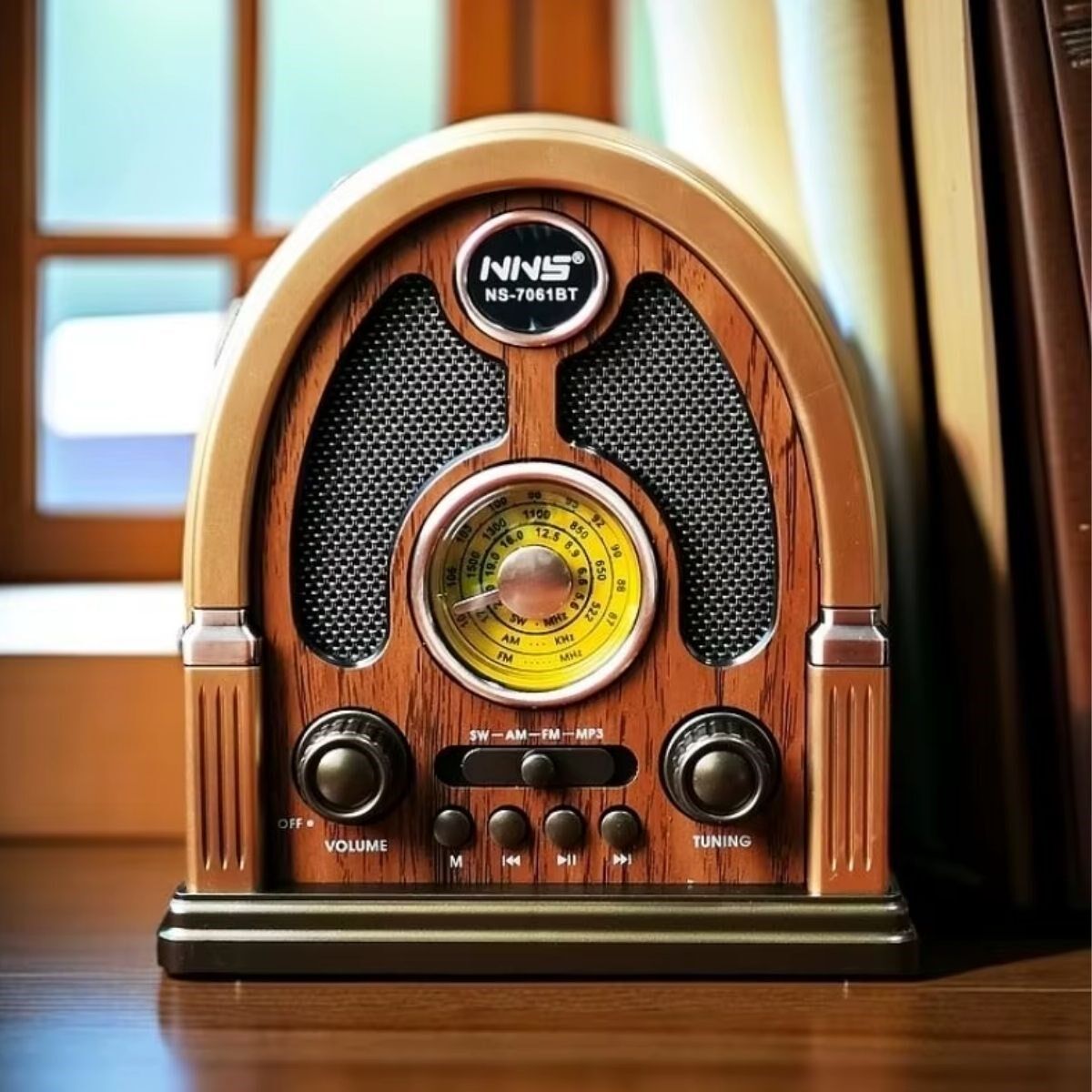 KanguruMarkt® Orta Boy Kubbe Model Retro Ahşap Tasarım Bluetooth Hoparlörlü Radyo – FM/AM Destekli, Şarjlı ve Taşınabilir Radyo NS-7061