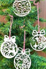 KanguruMarkt® 10 Parça Kırmızı Beyaz İpli Fiyonk Model Ahşap Yılbaşı Ağaç Süsü