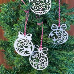 KanguruMarkt® 10 Parça Kırmızı Beyaz İpli Fiyonk Model Ahşap Yılbaşı Ağaç Süsü