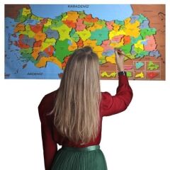 KanguruMarkt® Renkli Türkiye Haritası Manyetik Yapıştırıcı Gerektirmeyen Duvar Stickerı 118 CM * 56 CM
