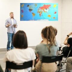 KanguruMarkt® RenkliAtlas DünyaHaritası Manyetik Yapıştırıcı Gerektirmeyen Duvar Stickerı 118 CM * 56 CM